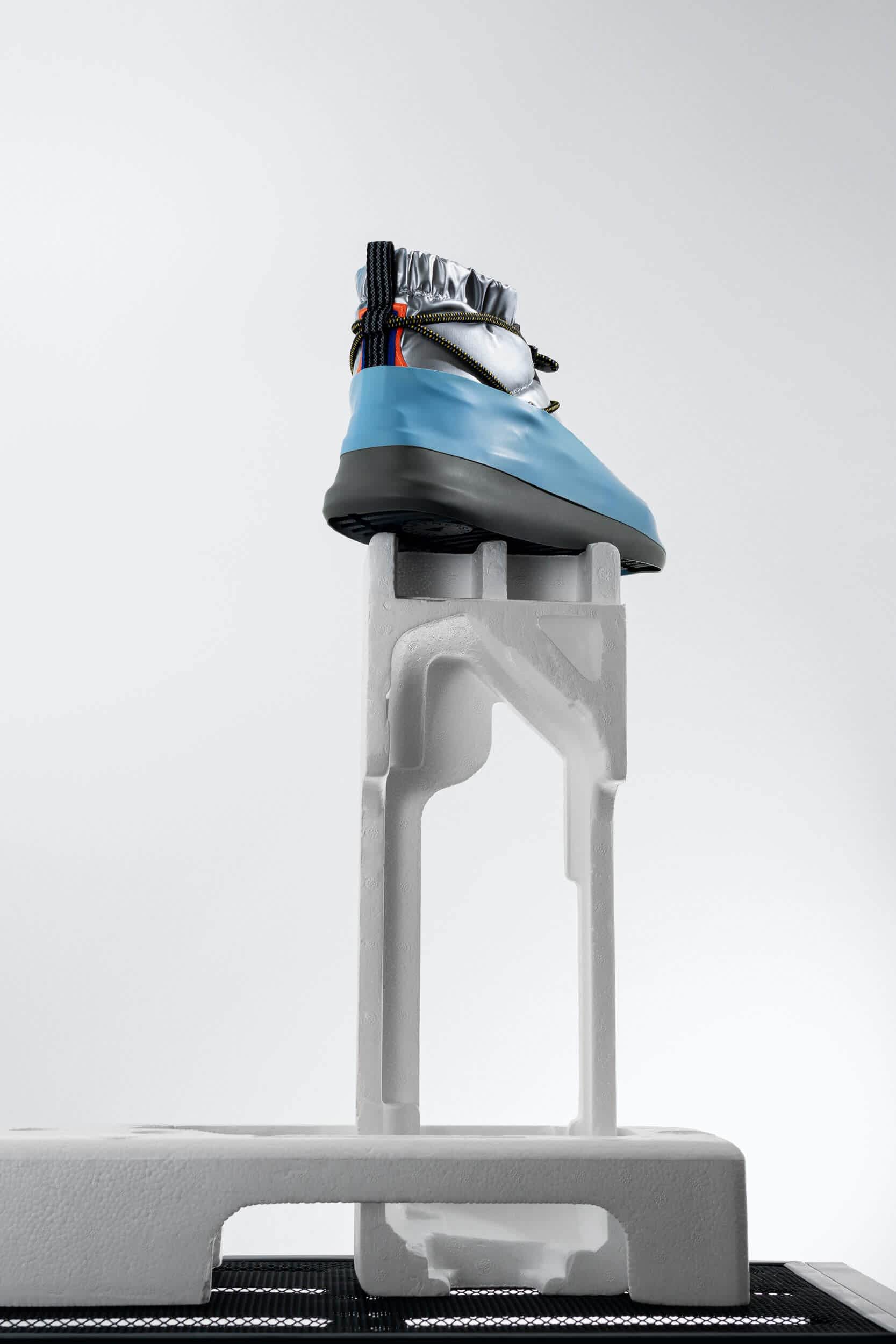 adidas-by-Stella_Mccartney-cold.rdy-boots-advertising-product_photography-01-SH_1©Aivaras_Simonis